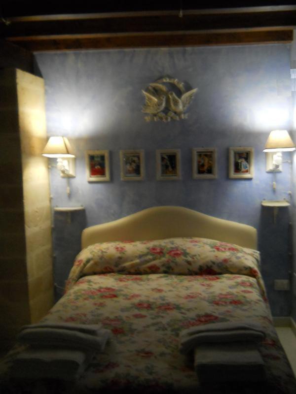 B&B Sottocoperta บิสเชลเย ภายนอก รูปภาพ